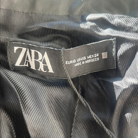 Zara Black and White Tweed Blazer - Picture 7 of 8